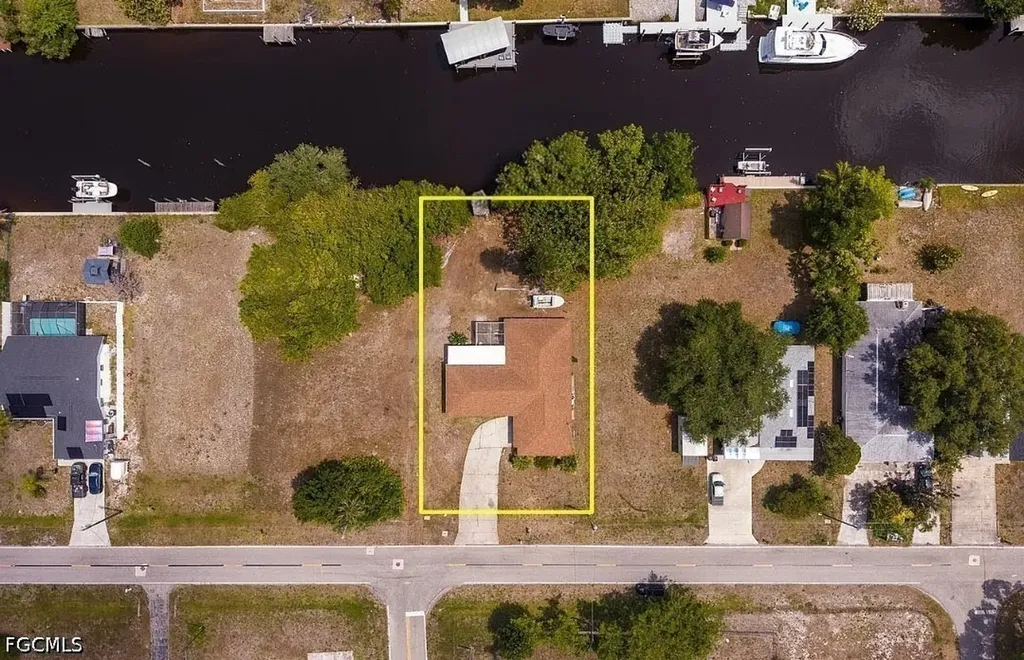 12401 Davis Boulevard Fort Myers FL 33905