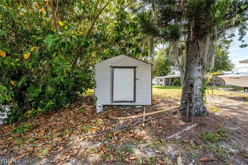 12401 Davis Boulevard Fort Myers FL 33905