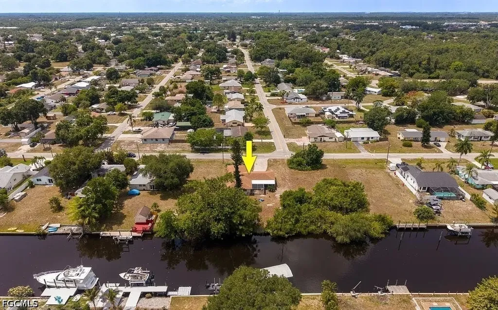 12401 Davis Boulevard Fort Myers FL 33905