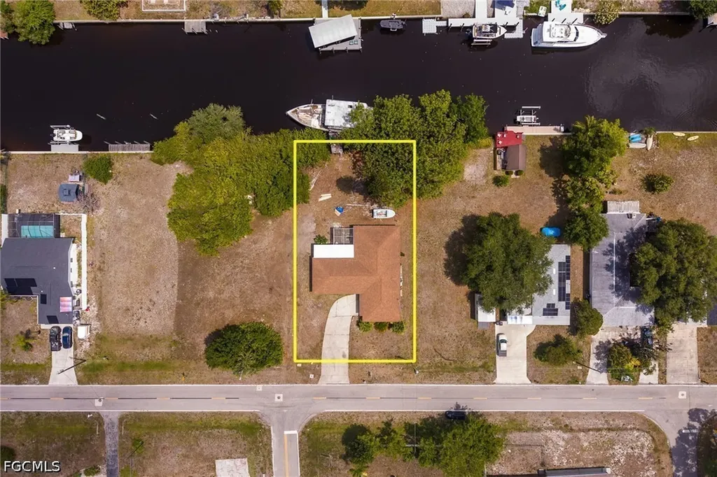 12401 Davis Boulevard Fort Myers FL 33905