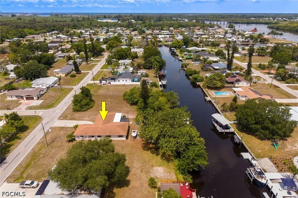 12401 Davis Boulevard Fort Myers FL 33905