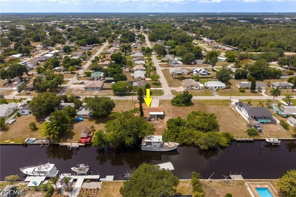 12401 Davis Boulevard Fort Myers FL 33905