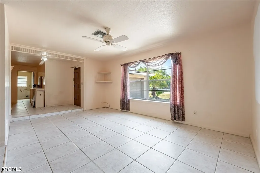 12401 Davis Boulevard Fort Myers FL 33905
