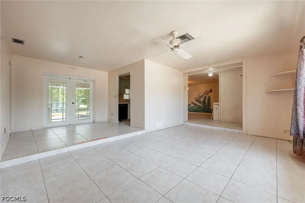 12401 Davis Boulevard Fort Myers FL 33905