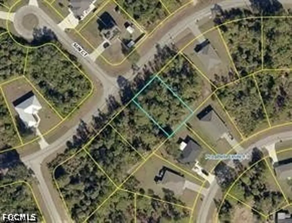 5010 NE Tradewinds Circle Labelle FL 33935