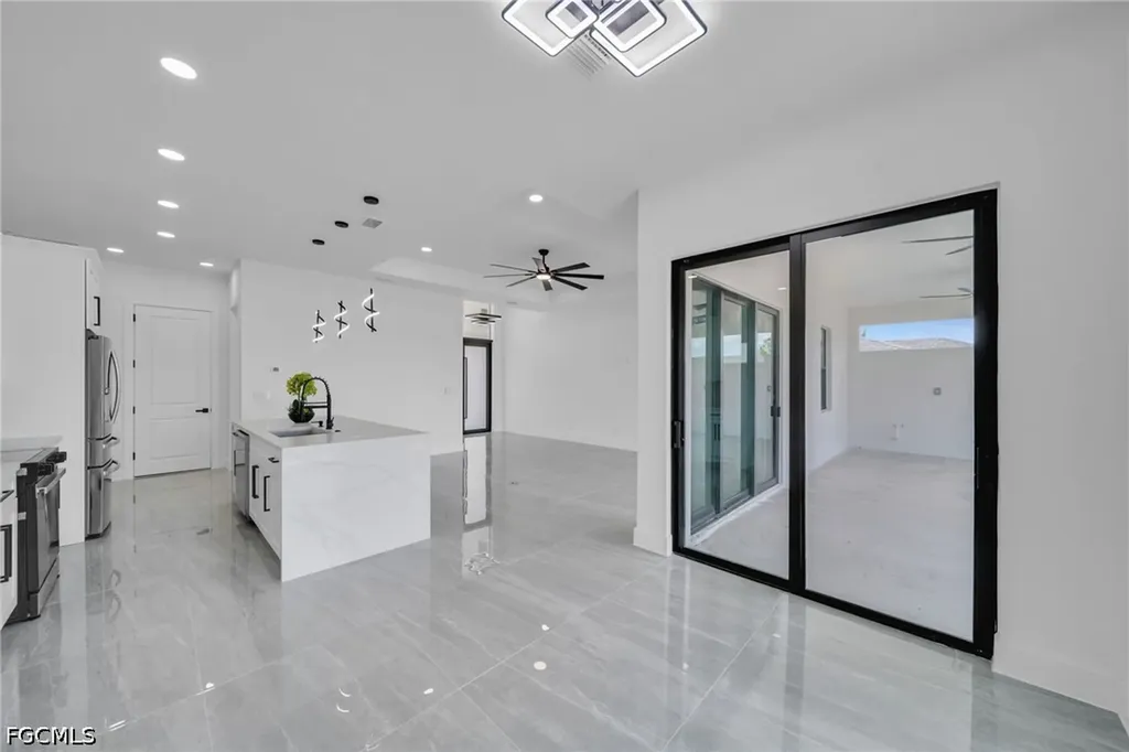 1226 NE Juanita Place Cape Coral FL 33909
