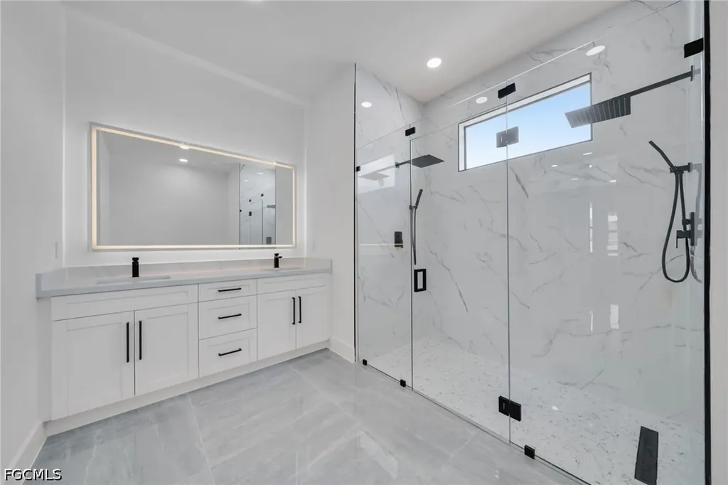 1226 NE Juanita Place Cape Coral FL 33909