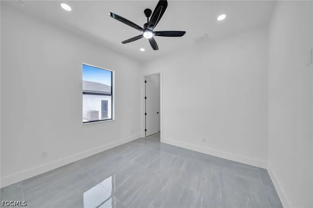 1226 NE Juanita Place Cape Coral FL 33909