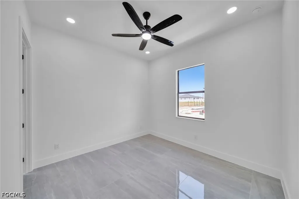 1226 NE Juanita Place Cape Coral FL 33909