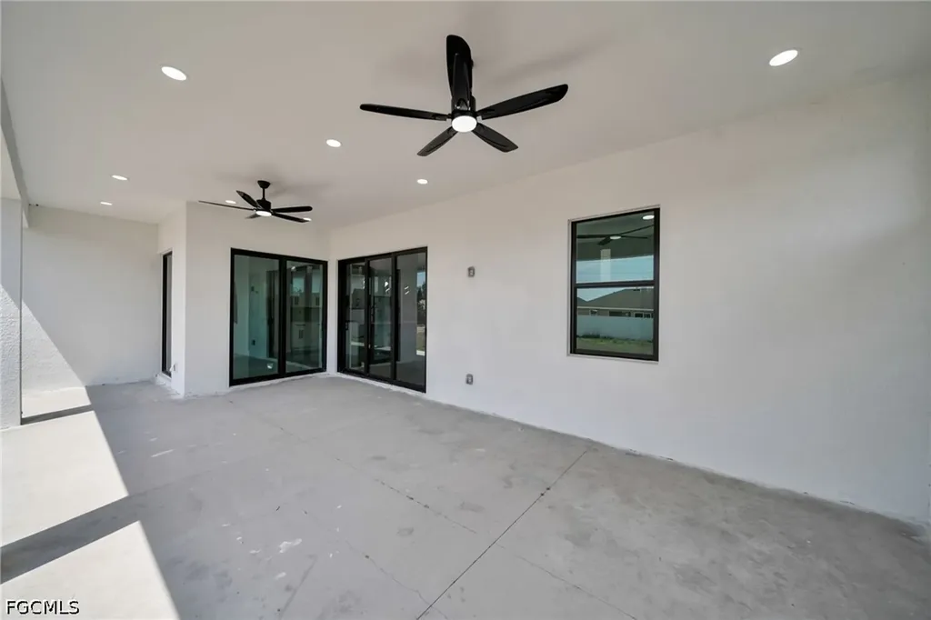 1226 NE Juanita Place Cape Coral FL 33909