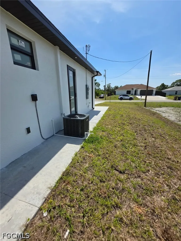 779 Cashmere Avenue Lehigh Acres FL 33974