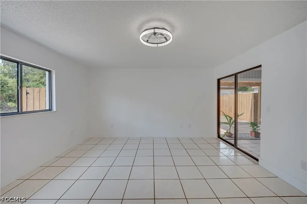 7337 Albany Road Fort Myers FL 33967