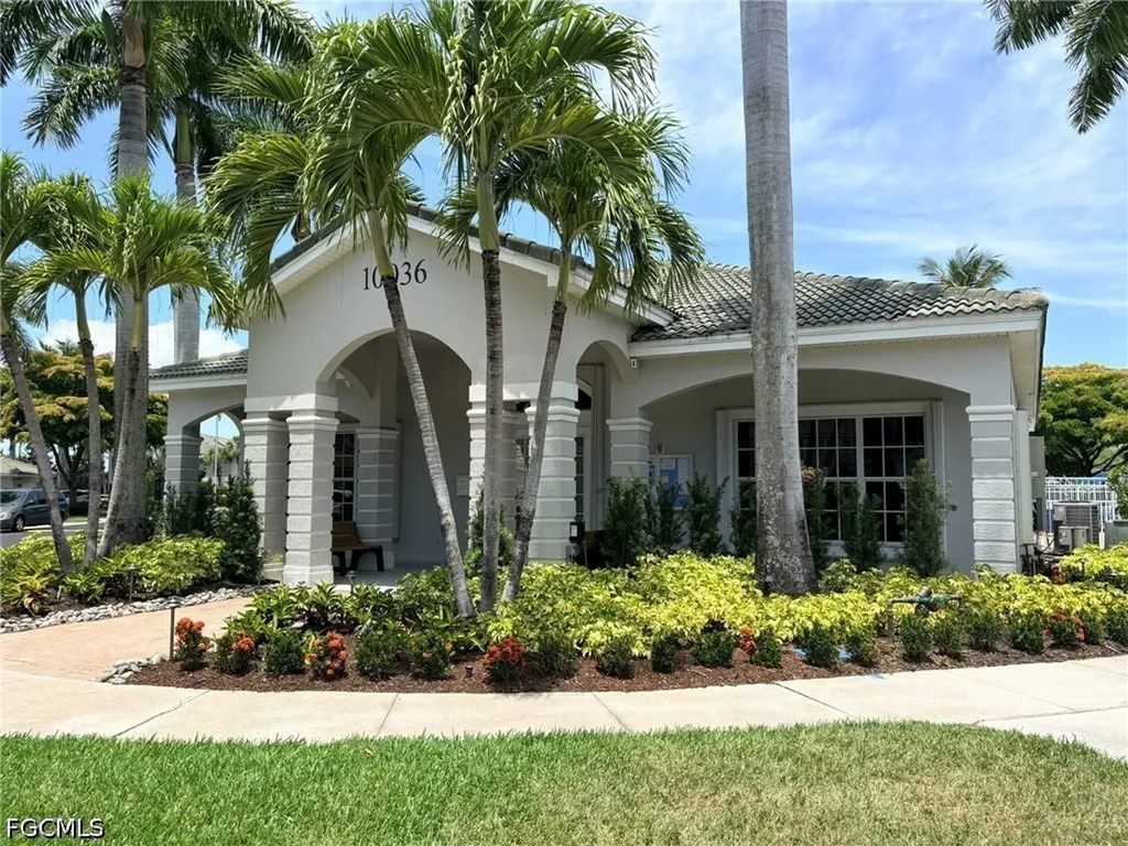 8162 Pacific Beach Drive Fort Myers FL 33966