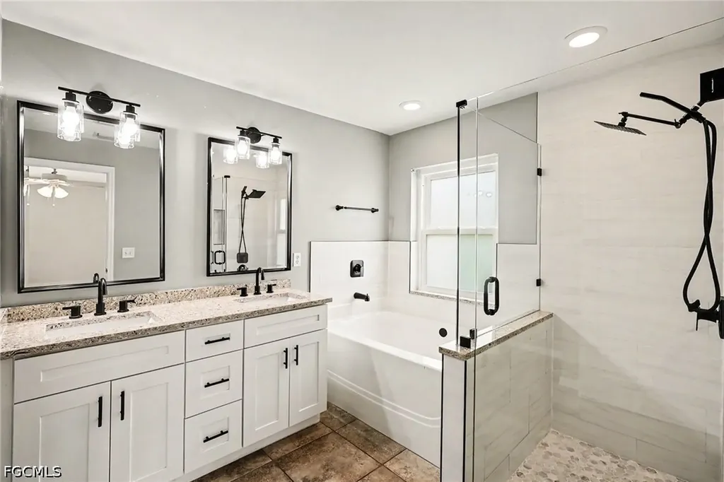 203 NW 6th Place Cape Coral FL 33993