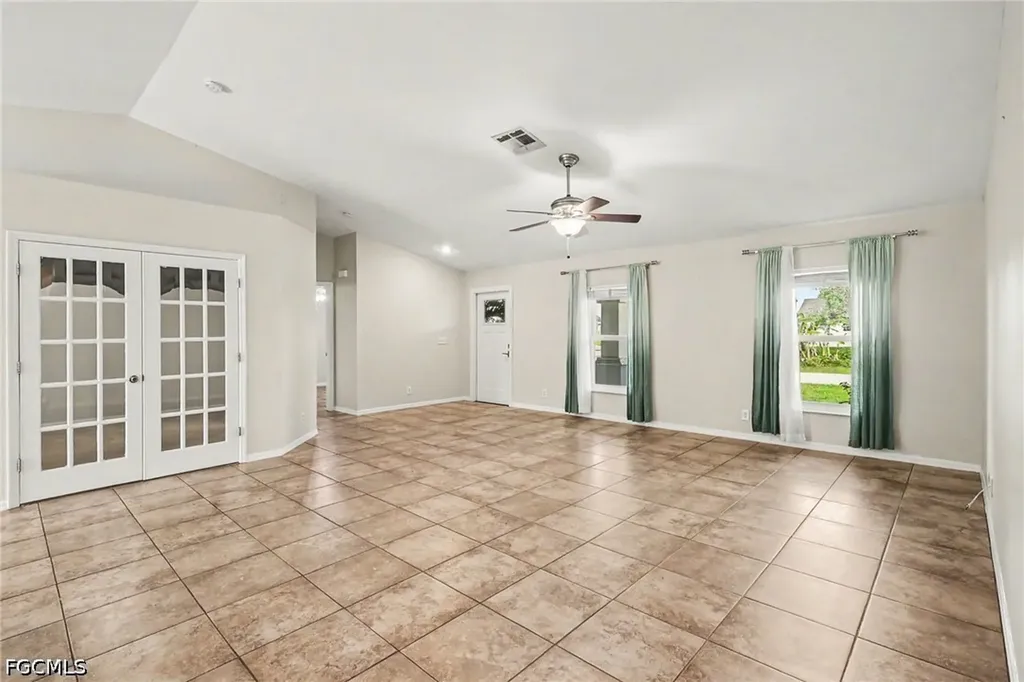 203 NW 6th Place Cape Coral FL 33993