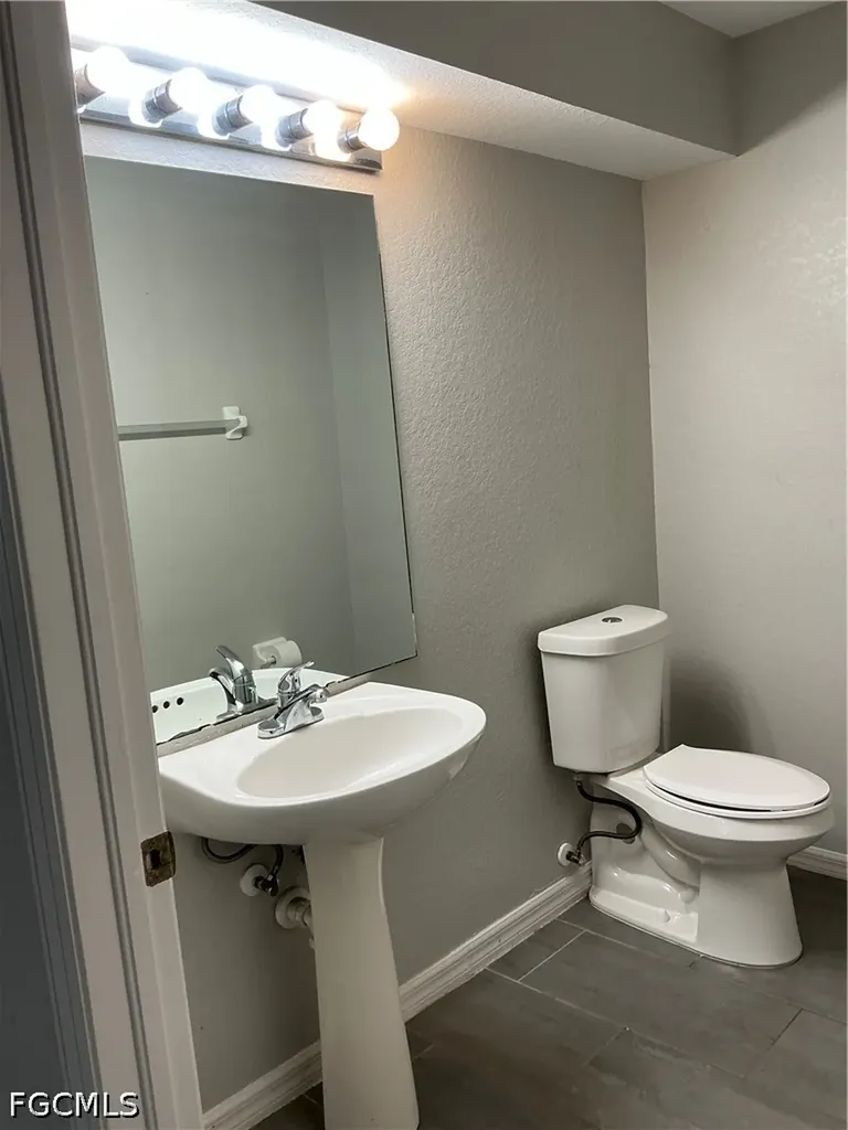 5232 Glenlivet Road Fort Myers FL 33907
