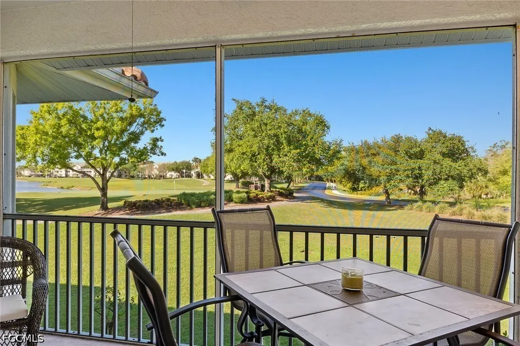 Fort Myers FL, 14500 Farrington Way, Unit 205