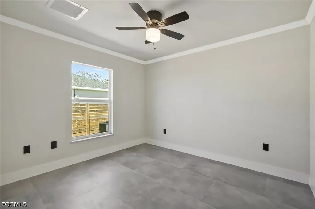 2200 NE 9th Avenue Cape Coral FL 33909