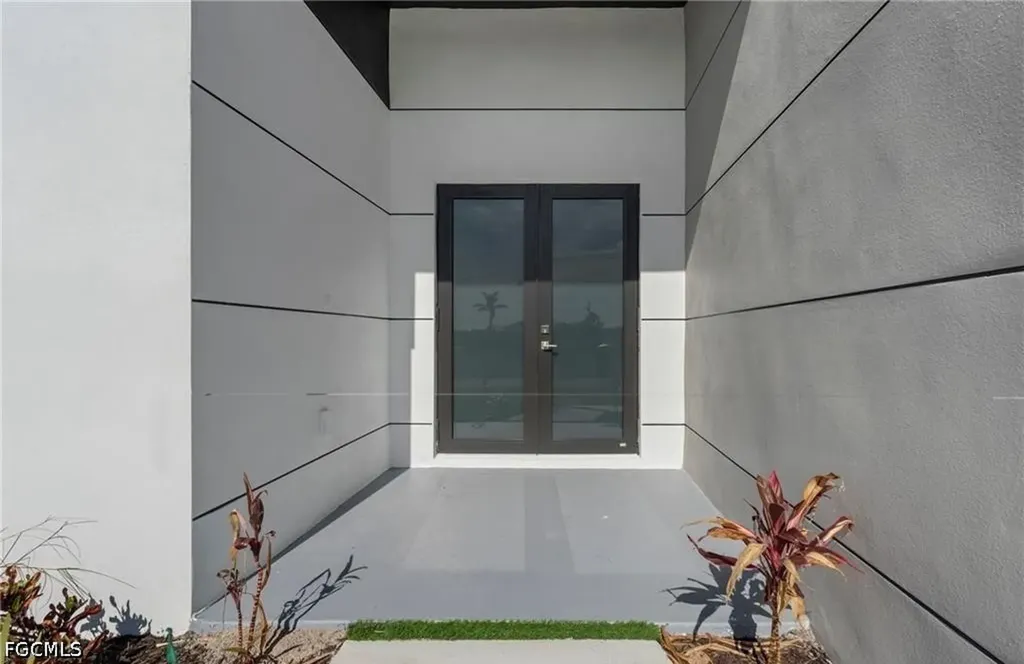 4233 Jacaranda Parkway W Cape Coral FL 33993