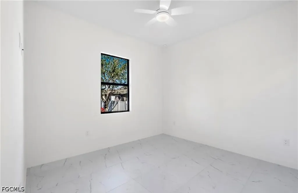 4233 Jacaranda Parkway W Cape Coral FL 33993