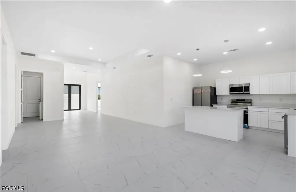 4233 Jacaranda Parkway W Cape Coral FL 33993