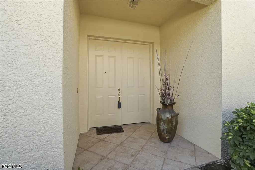 5957 Tarpon Gardens Circle Cape Coral FL 33914
