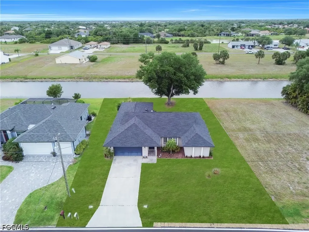 299 Rotonda Circle Rotonda West FL 33947