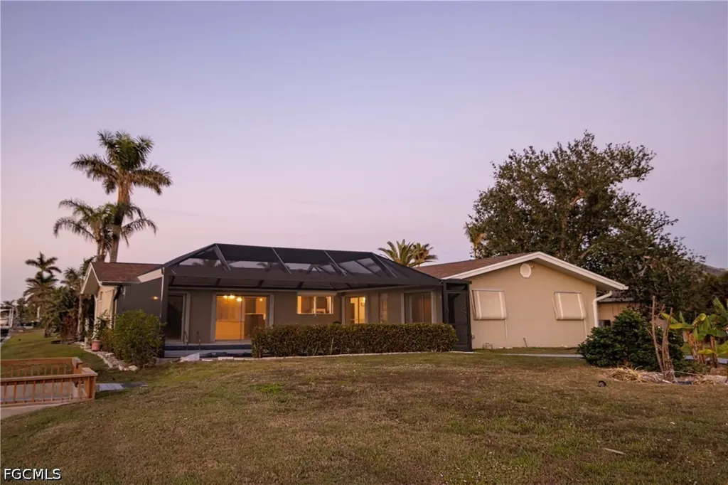 5336 Baypoint Court Cape Coral FL 33904