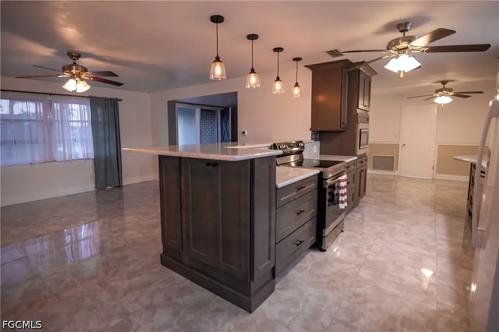 5336 Baypoint Court Cape Coral FL 33904
