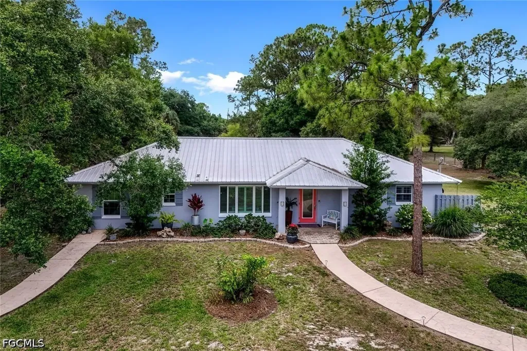 7683 County Road 78 Labelle FL 33935