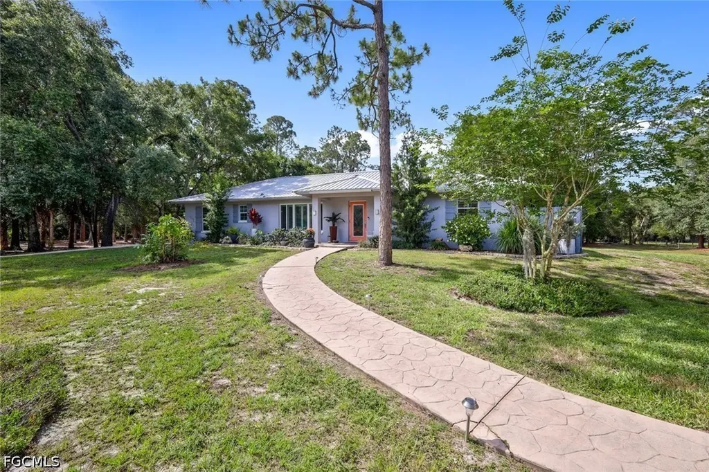7683 County Road 78 Labelle FL 33935