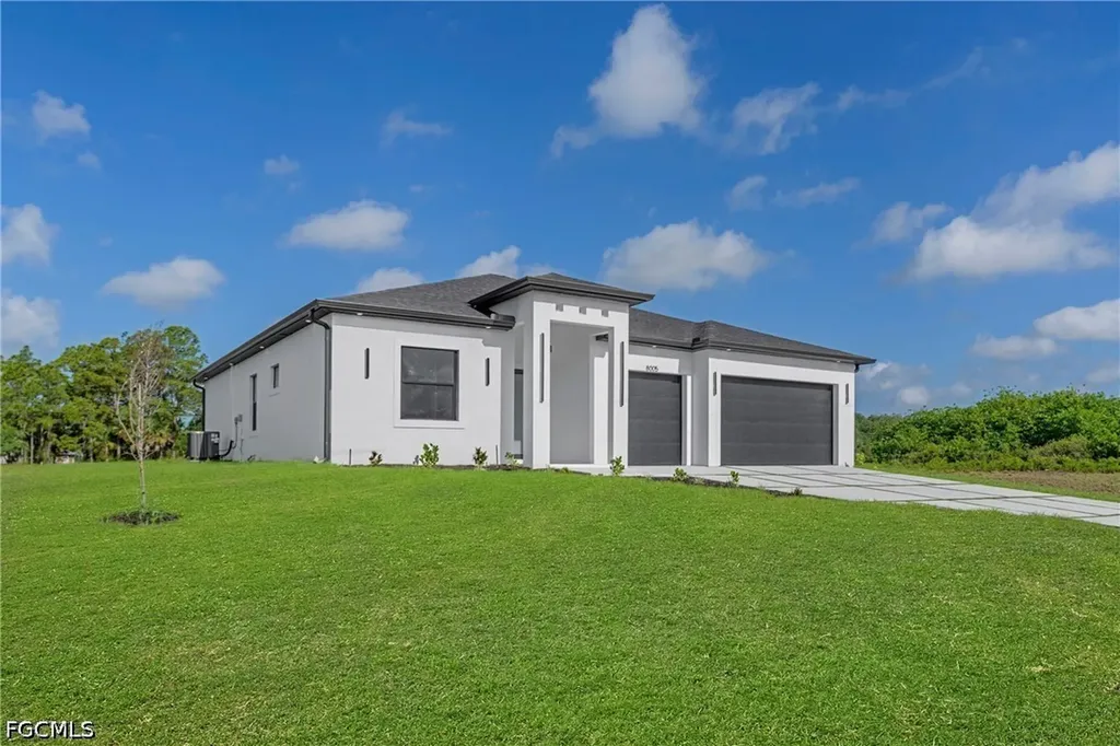 8005 Sunrise Circle Labelle FL 33935