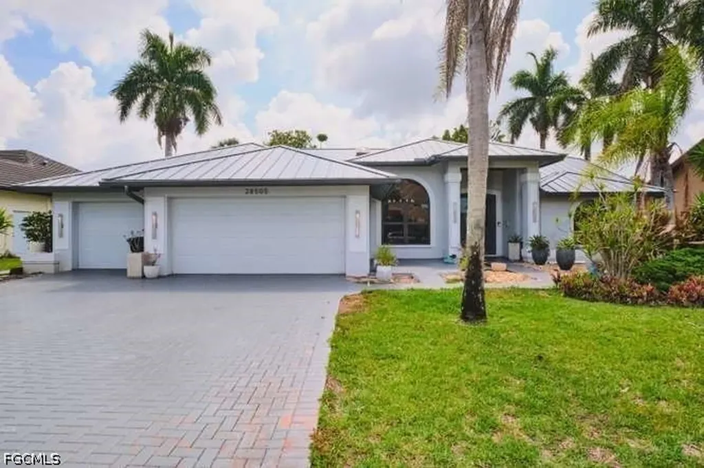 Bonita Springs FL, 28505 Sombrero Drive