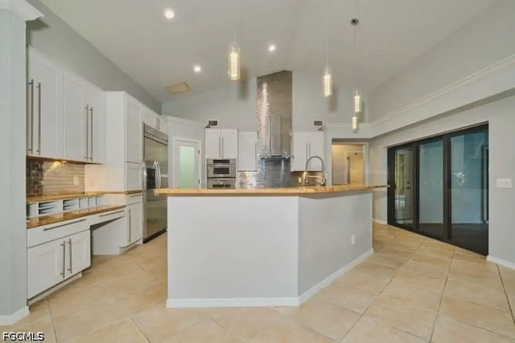 28505 Sombrero Drive Bonita Springs FL 34135