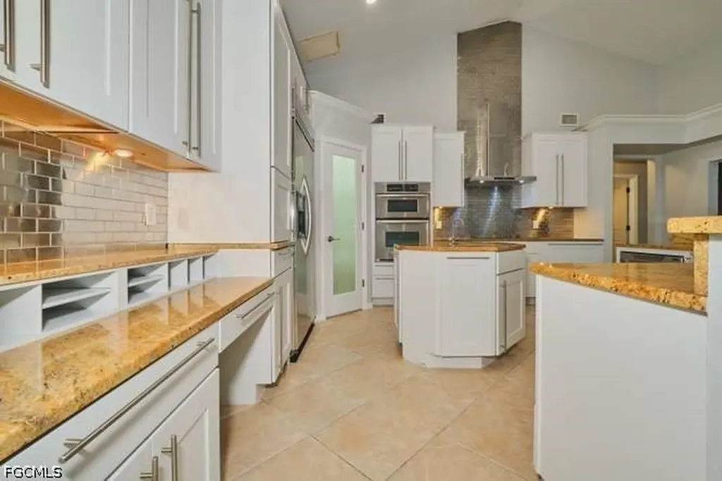 28505 Sombrero Drive Bonita Springs FL 34135