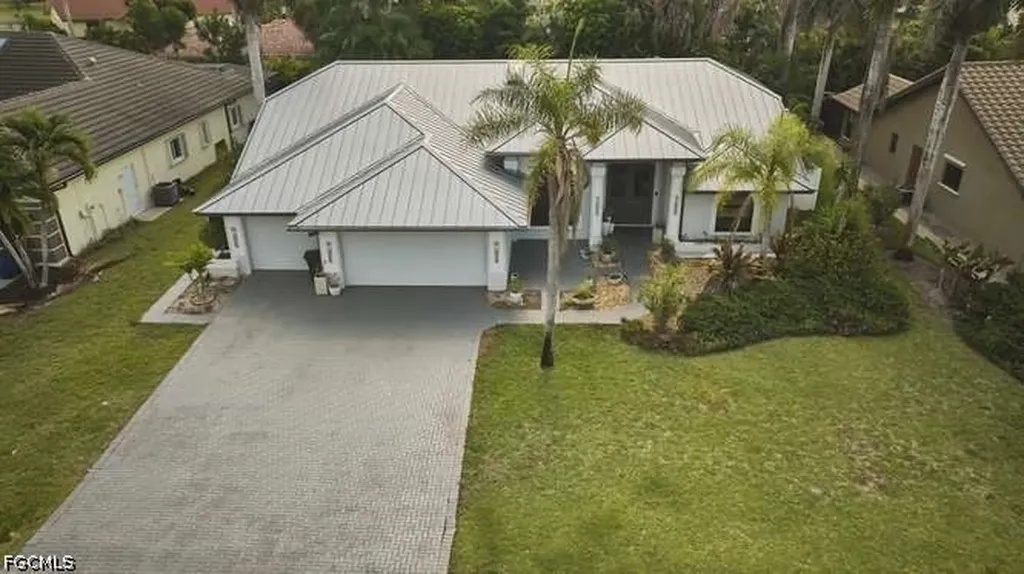 28505 Sombrero Drive Bonita Springs FL 34135