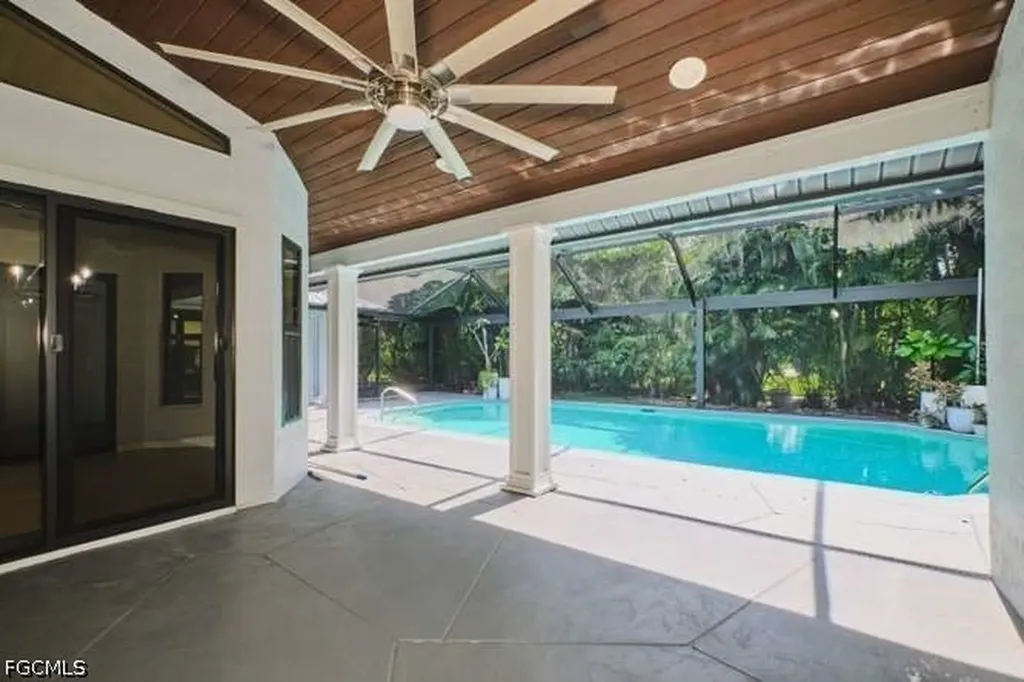 28505 Sombrero Drive Bonita Springs FL 34135