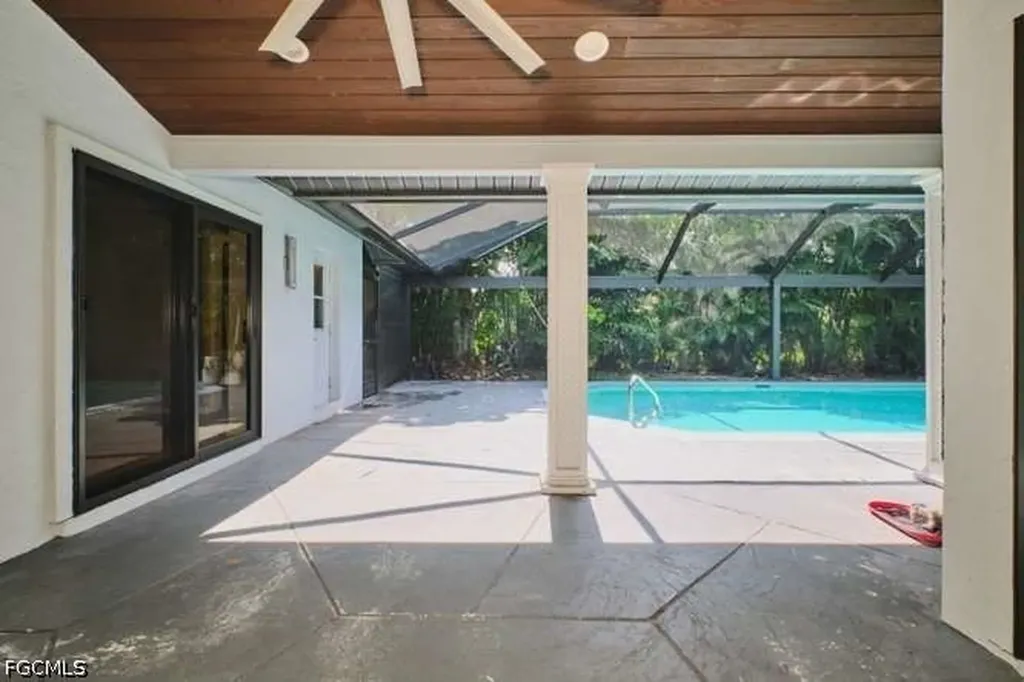 28505 Sombrero Drive Bonita Springs FL 34135