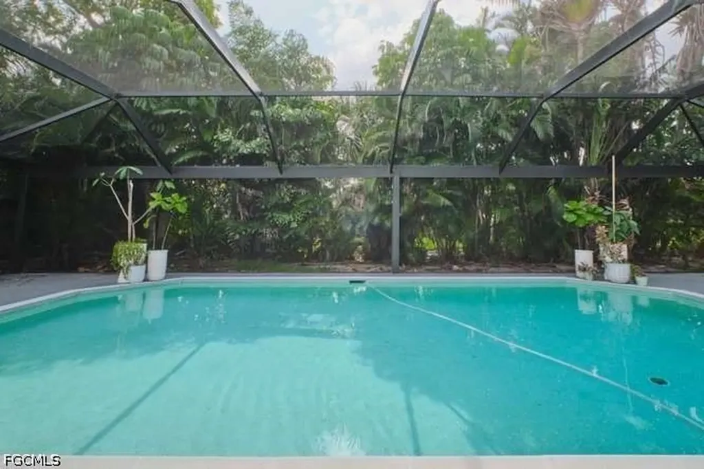 28505 Sombrero Drive Bonita Springs FL 34135