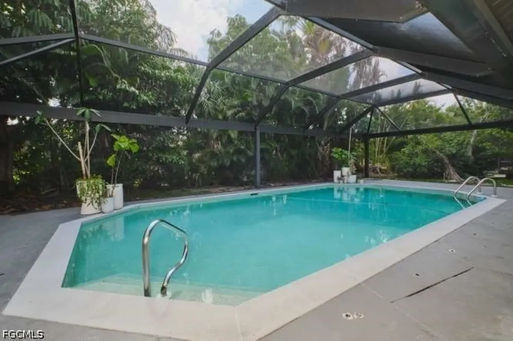 28505 Sombrero Drive Bonita Springs FL 34135