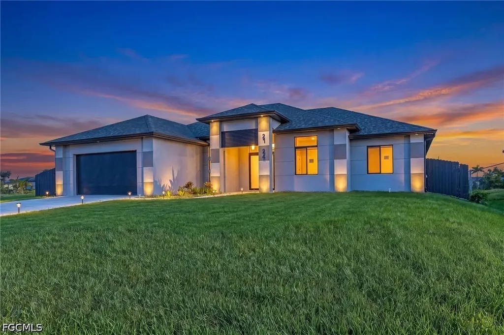 2724 NW 7th Place Cape Coral FL 33993