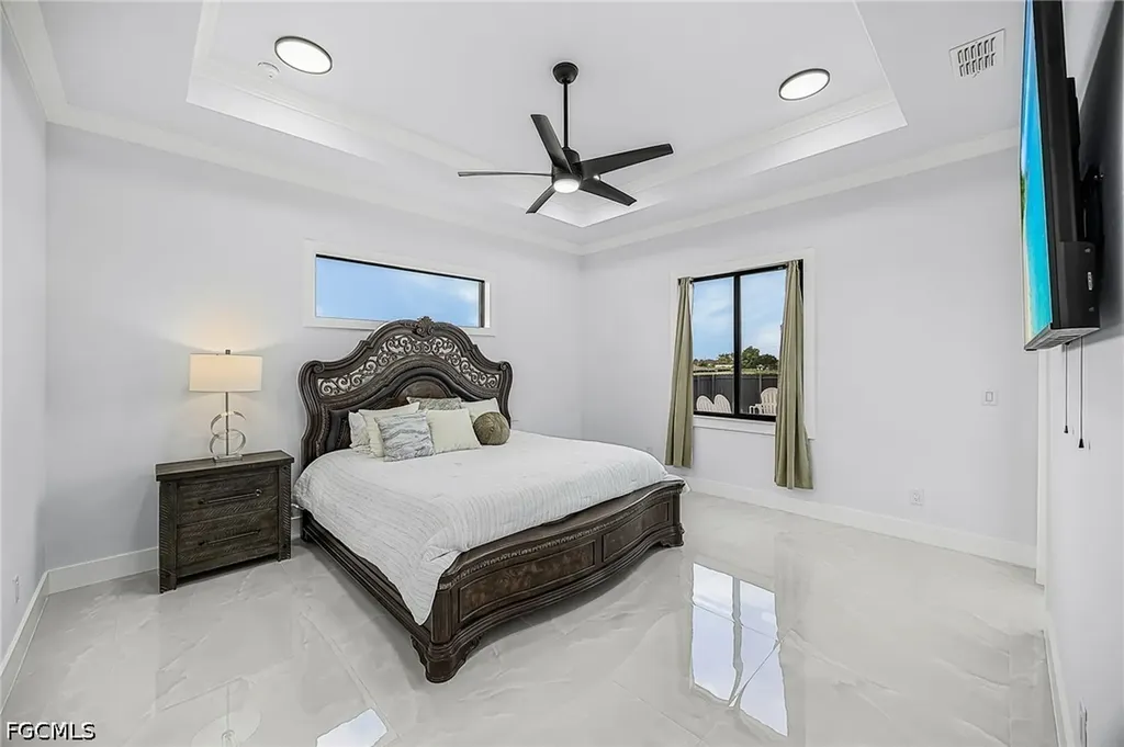 2724 NW 7th Place Cape Coral FL 33993