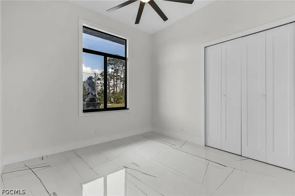 2724 NW 7th Place Cape Coral FL 33993