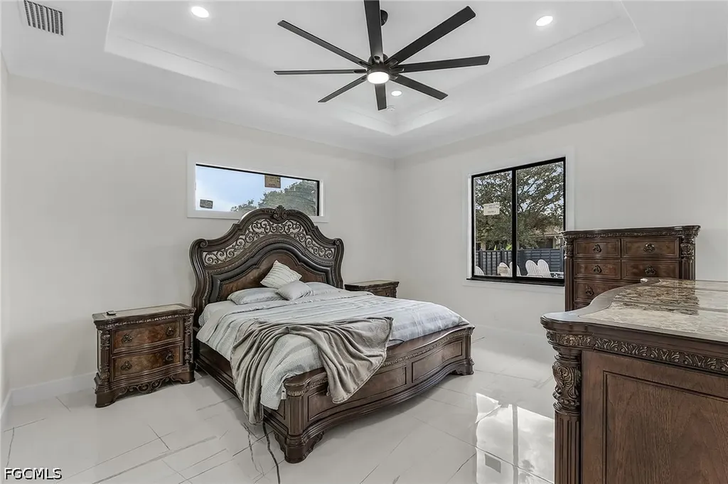 2724 NW 7th Place Cape Coral FL 33993