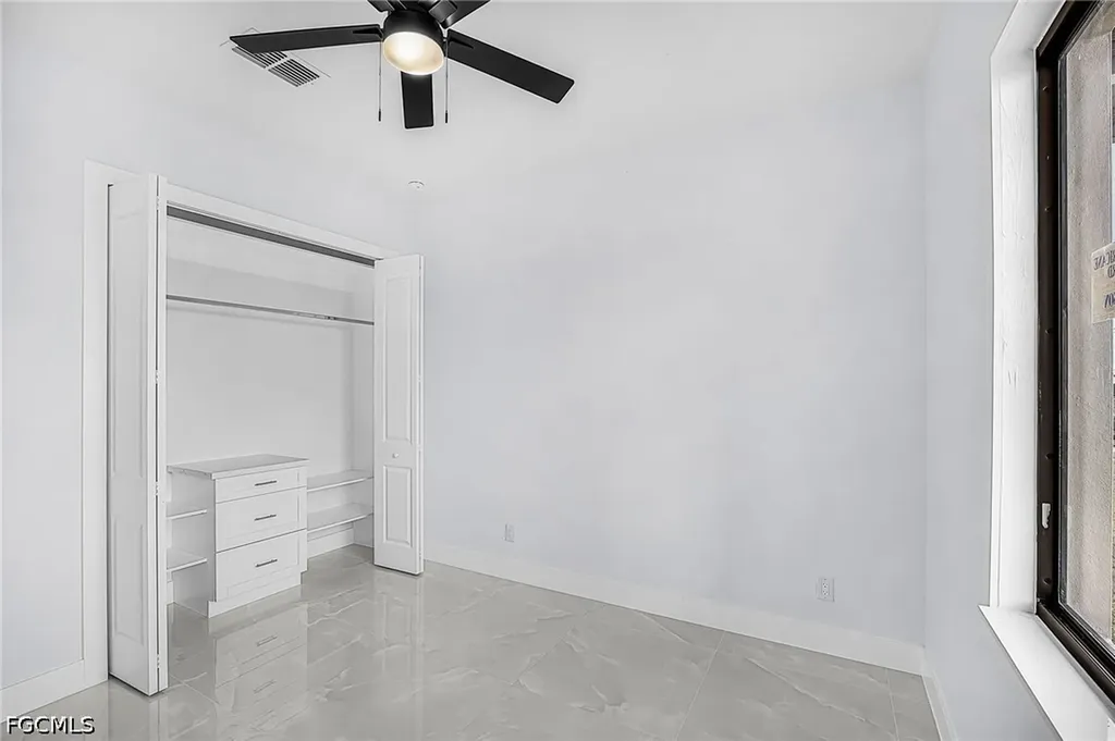 2724 NW 7th Place Cape Coral FL 33993
