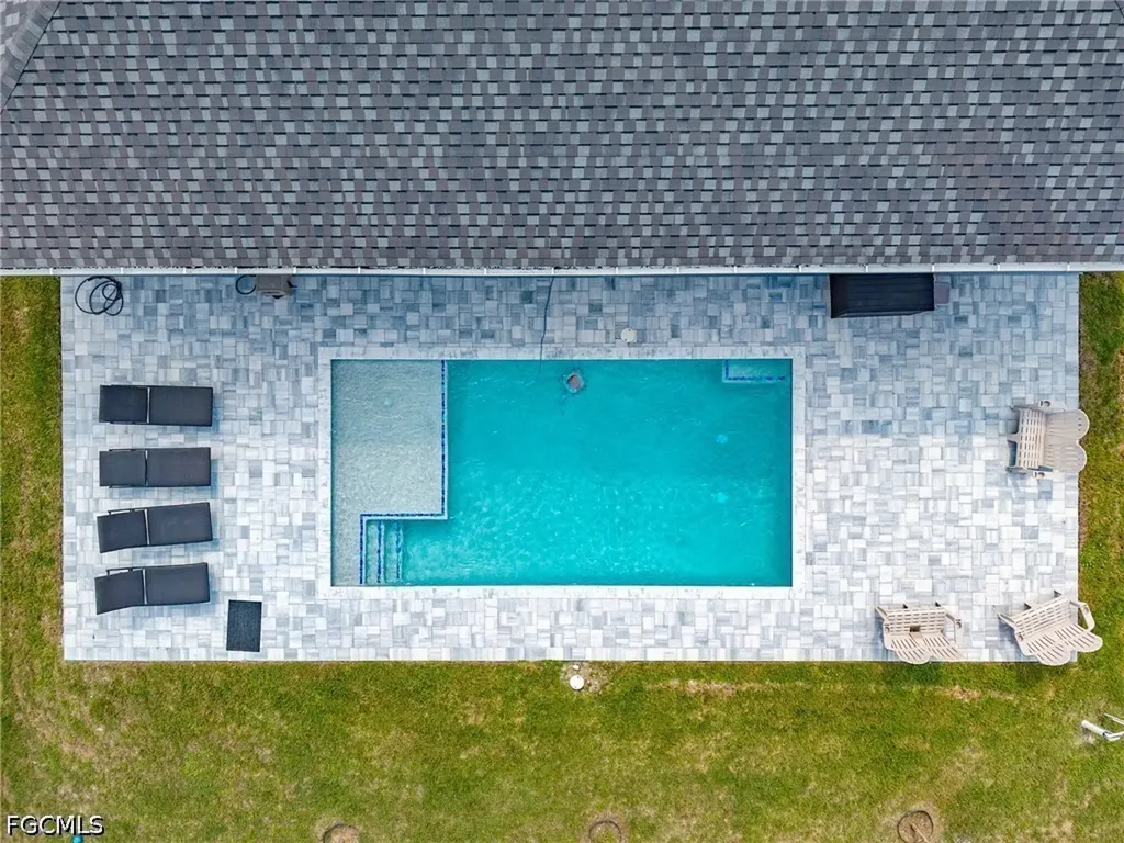 2724 NW 7th Place Cape Coral FL 33993