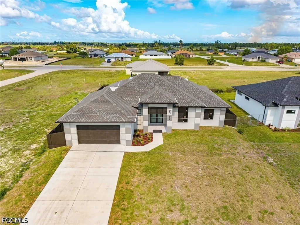 2724 NW 7th Place Cape Coral FL 33993