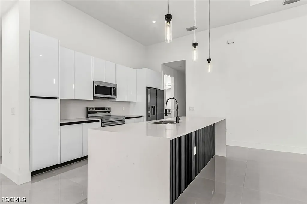 1900 NW Embers Terrace Cape Coral FL 33993