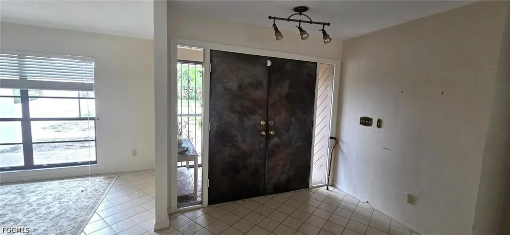 5869 Tallowood Circle Fort Myers FL 33919