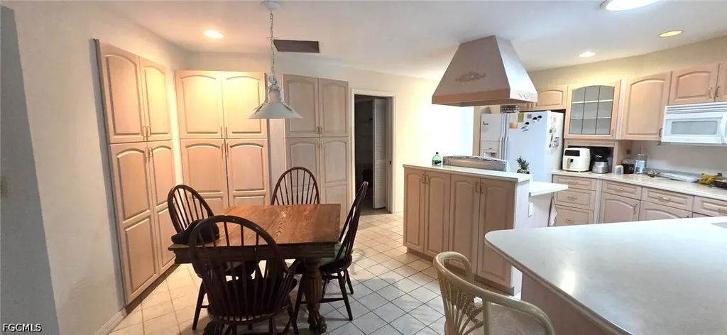 5869 Tallowood Circle Fort Myers FL 33919